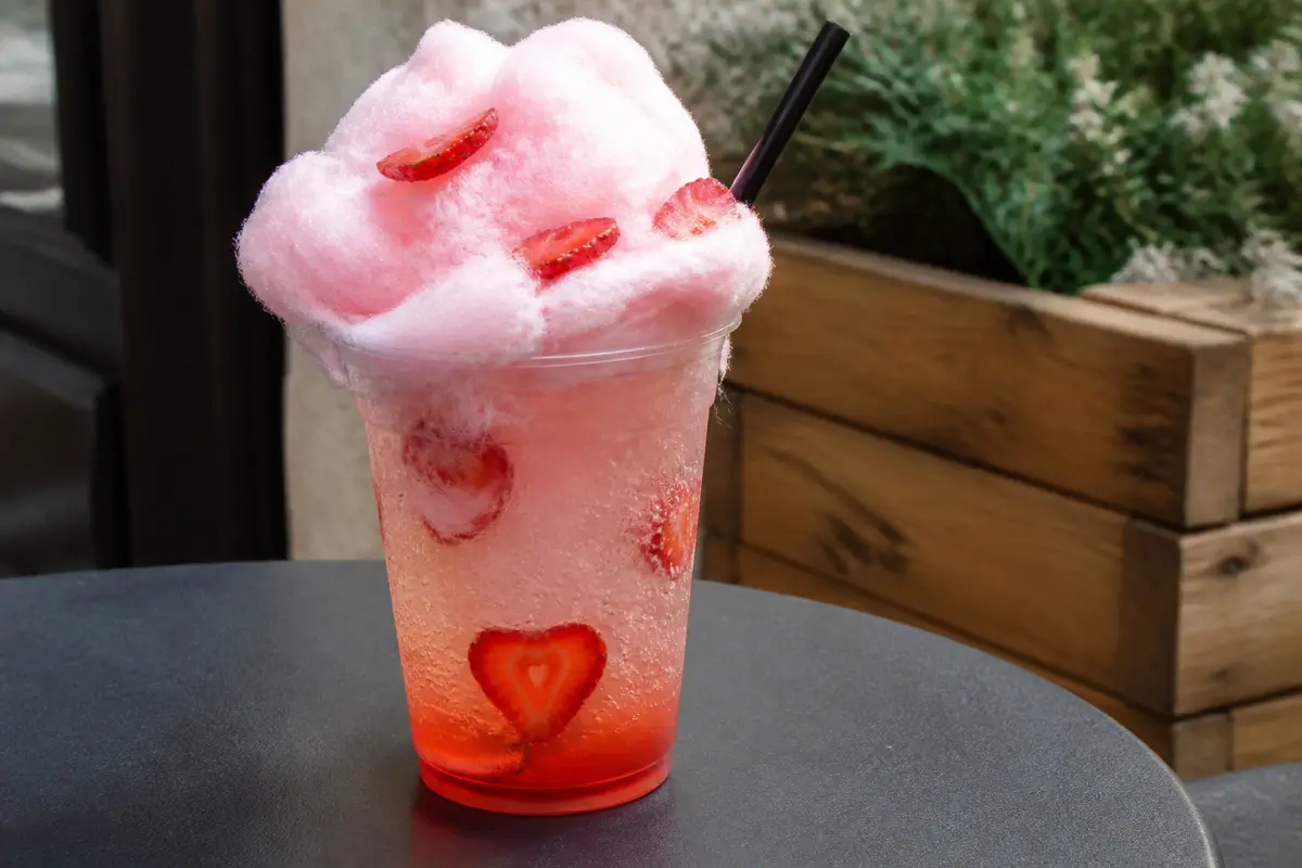 Cocktail limonade fraise Barbapapa : recette facile et fun !